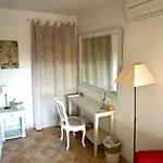Lone Star House Bed & Breakfast