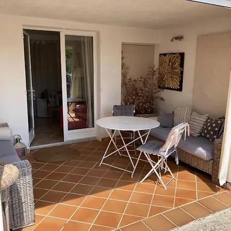 Oda ve Kahvaltı Lone Star House Sainte-Maxime
