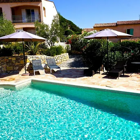 Lone Star House 4*