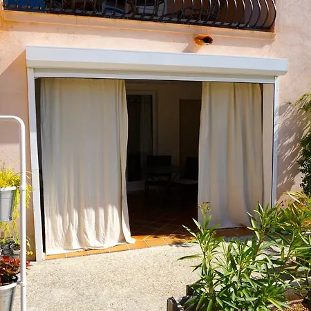 Lone Star House 4*