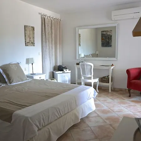 Oda ve Kahvaltı Lone Star House 4*