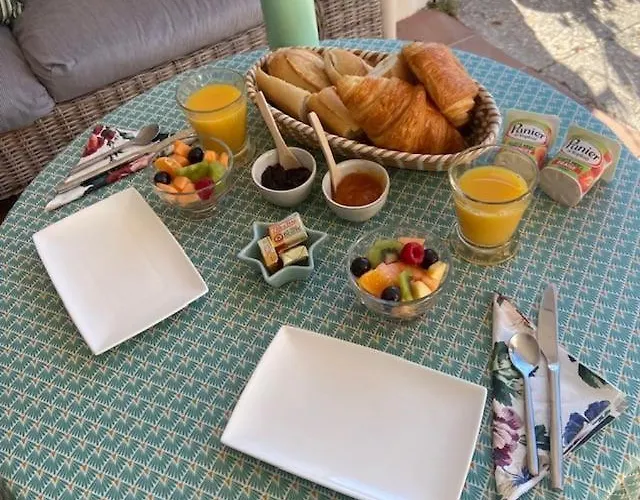 Lone Star House Bed & Breakfast